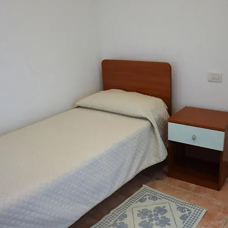 Intero - 4 *